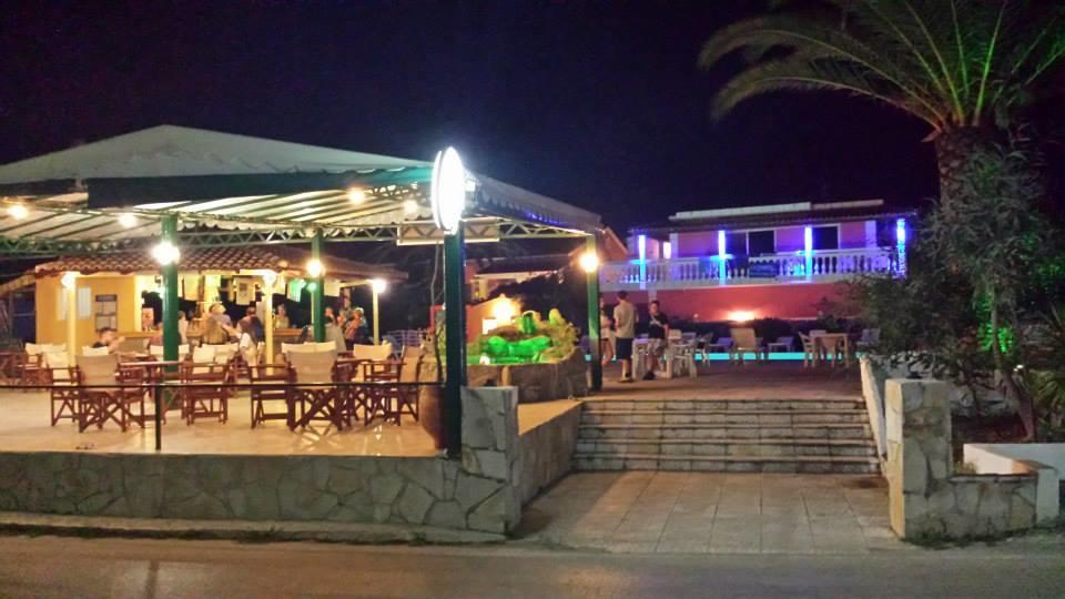 Nikolas Club Kávos Buitenkant foto