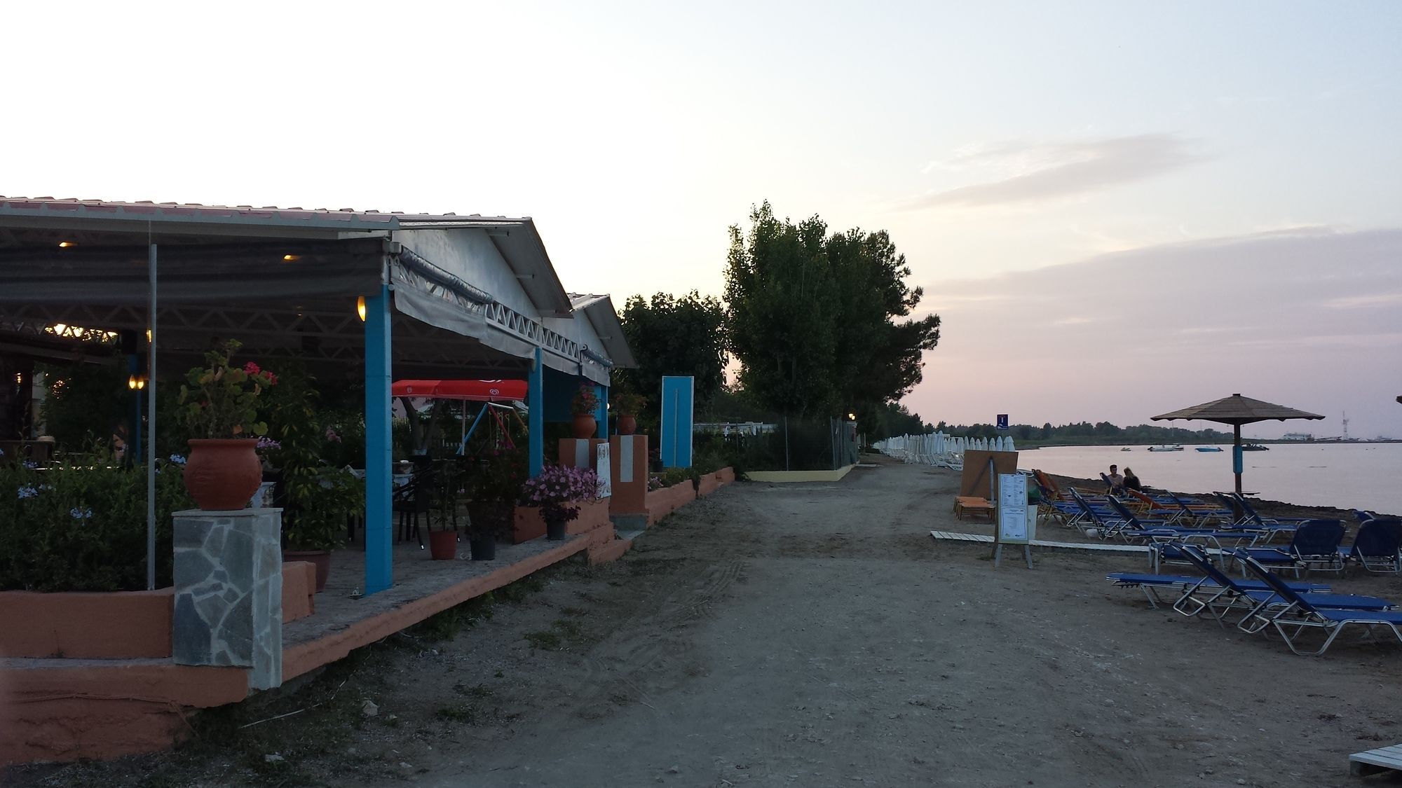 Nikolas Club Kávos Buitenkant foto
