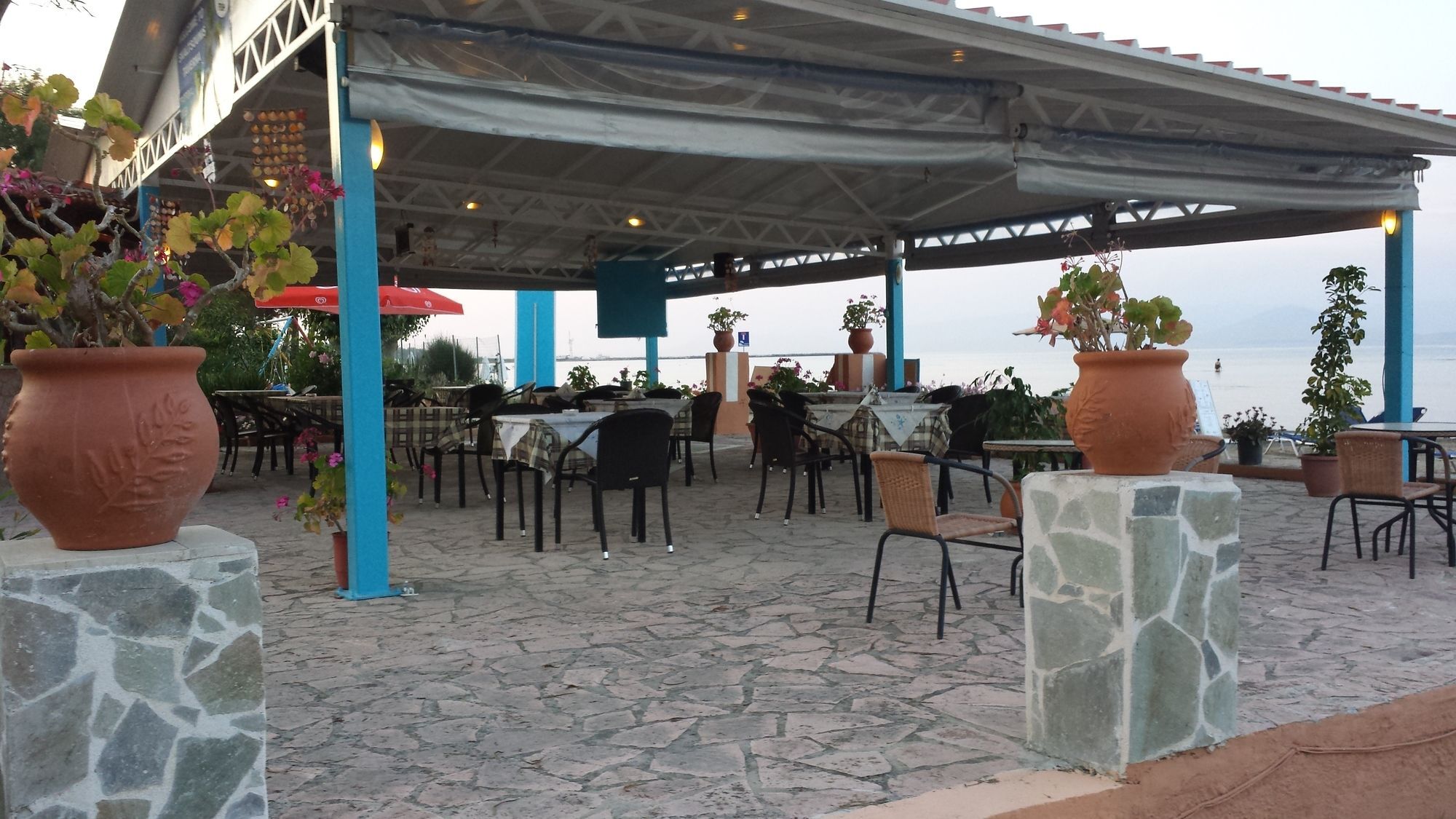 Nikolas Club Kávos Buitenkant foto